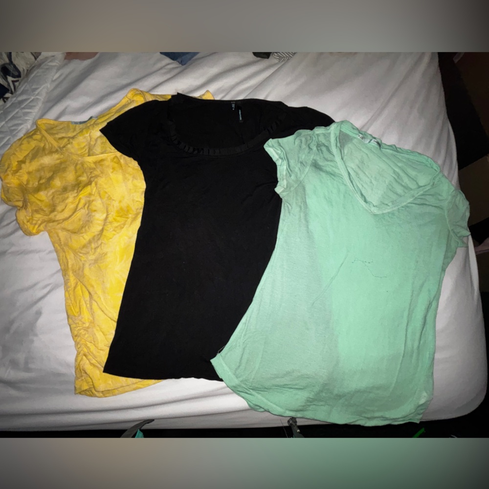 Maurices bunde of 3 tops. All barely worn sizes med/lg